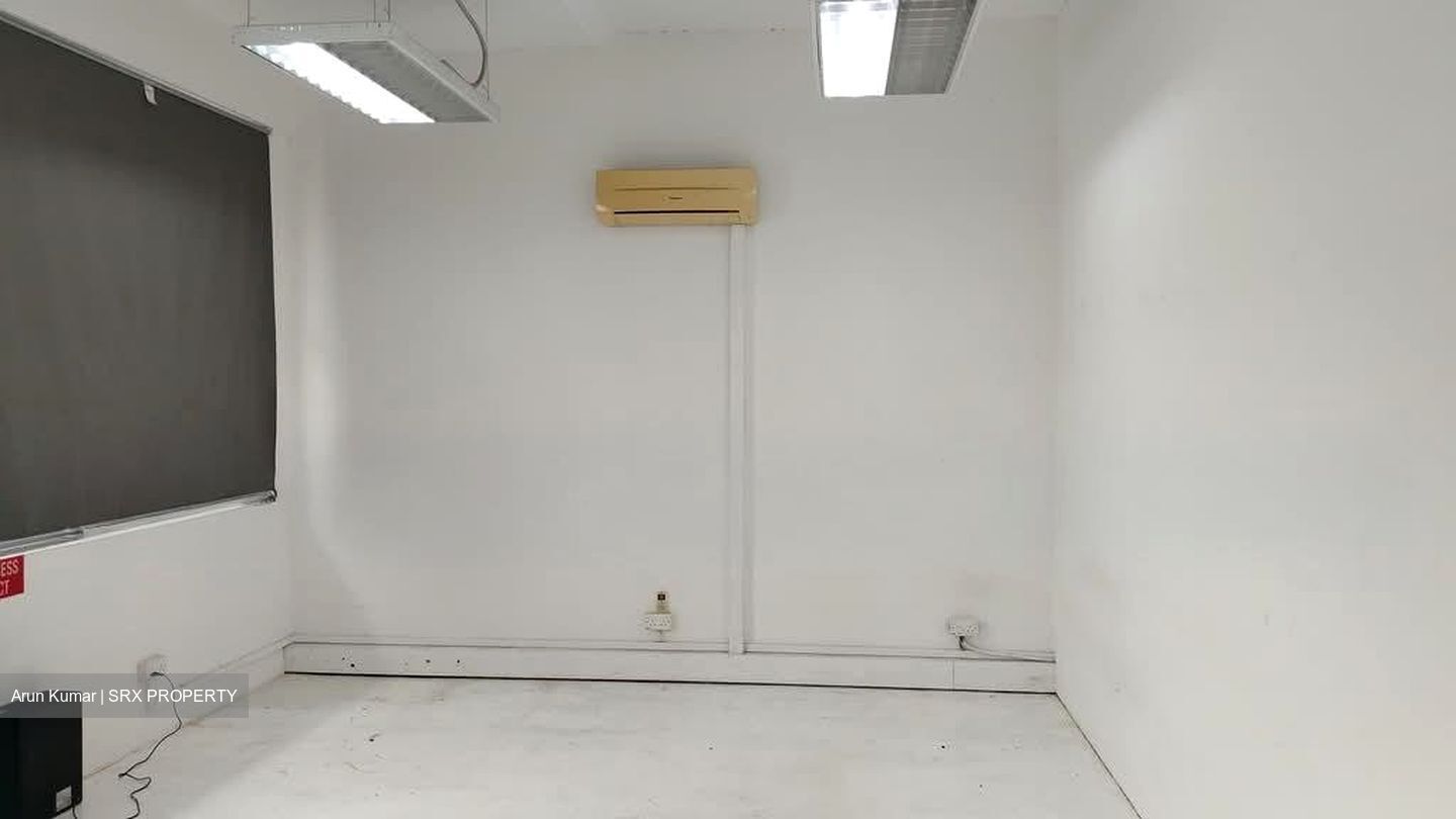 Woodlands Bizhub (D27), Factory #584323551